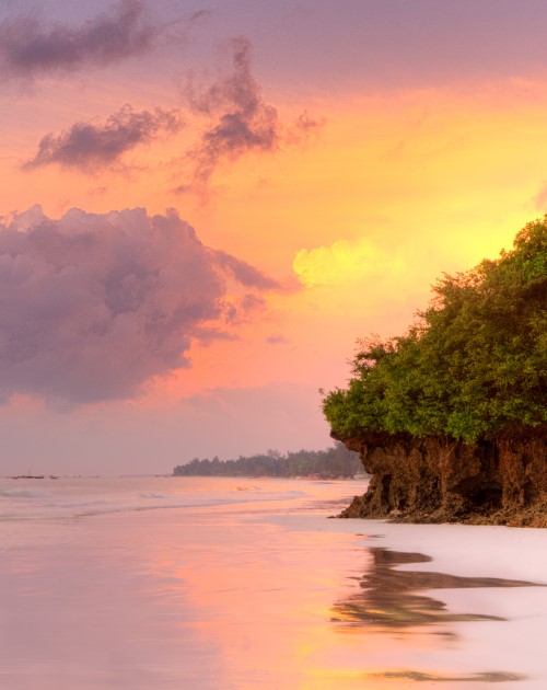 8 Days Beach And Bush Tsavo-Mombasa-Malindi-Lamu Safari
